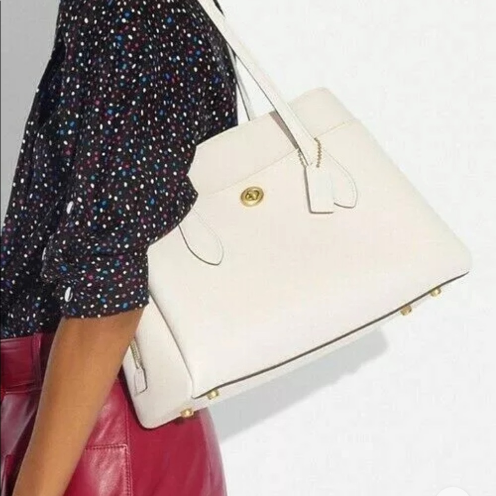 Coach Lora Carryall